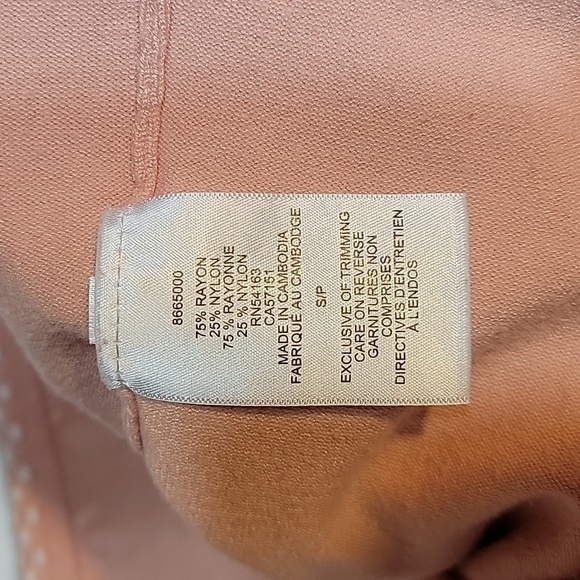 Pink Karl Lagerfeld knit t-shirt with white stitching detail on neckline. Small - Picture 8 of 8